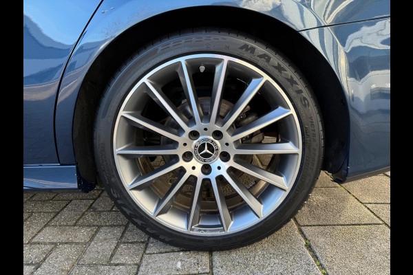 Mercedes-Benz A-Klasse 220 4MATIC Premium Plus LEER/NAV/PANO