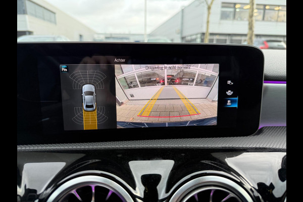 Mercedes-Benz A-Klasse 220 4MATIC Premium Plus LEER/NAV/PANO