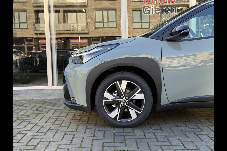 Toyota Aygo X 1.5 Hybrid 116pk CVT Pulse Bi-Tone | Apple CarPlay/Android auto, Privacy glass, Lichtmetalen velgen