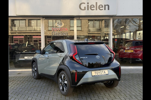 Toyota Aygo X 1.5 Hybrid 116pk CVT Pulse Bi-Tone | Apple CarPlay/Android auto, Privacy glass, Lichtmetalen velgen