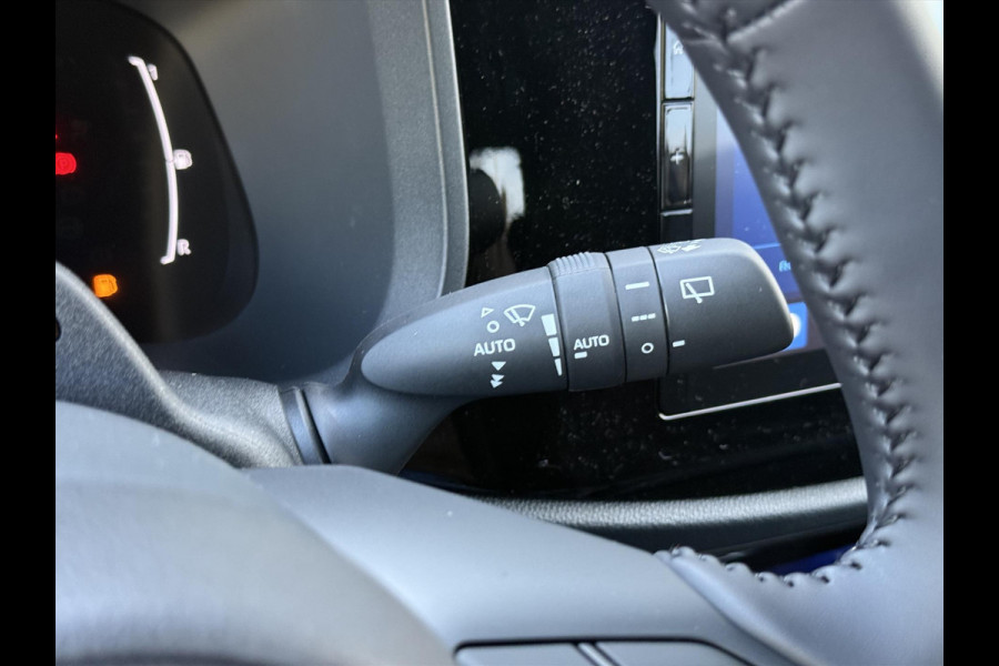 Toyota Aygo X 1.5 Hybrid 116pk CVT Pulse Bi-Tone | Apple CarPlay/Android auto, Privacy glass, Lichtmetalen velgen