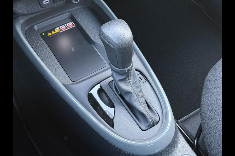 Toyota Aygo X 1.5 Hybrid 116pk CVT Pulse Bi-Tone | Apple CarPlay/Android auto, Privacy glass, Lichtmetalen velgen