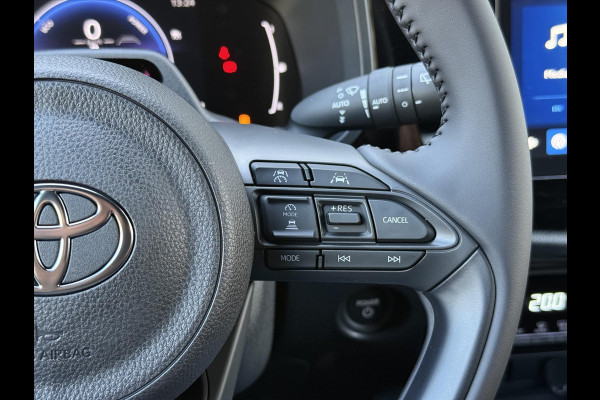 Toyota Aygo X 1.5 Hybrid 116pk CVT Pulse Bi-Tone | Apple CarPlay/Android auto, Privacy glass, Lichtmetalen velgen