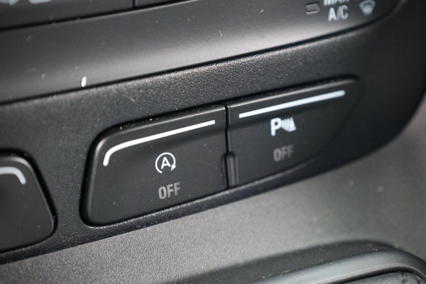 Ford Transit Connect 1.5 EcoBlue L2 | Navigatie | Camera | CarPlay | Stoelverwarming | Trekhaak | Airco | Nieuwe APK | Dealer onderhouden | NAP Logisch | Euro 6