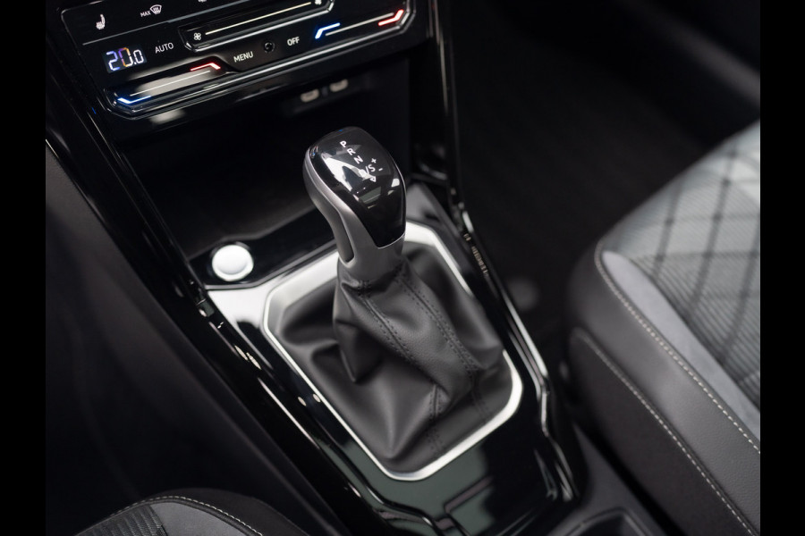 Volkswagen T-Roc 1.5 TSI R-Line | Panodak | Keyless | Side Assist | Elk. A-klep | IQ Light | Camera | Prijs Rijklaar!!