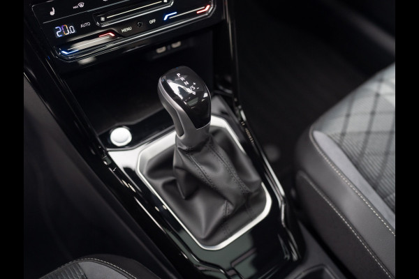 Volkswagen T-Roc 1.5 TSI R-Line | Panodak | Keyless | Side Assist | Elk. A-klep | IQ Light | Camera | Prijs Rijklaar!!