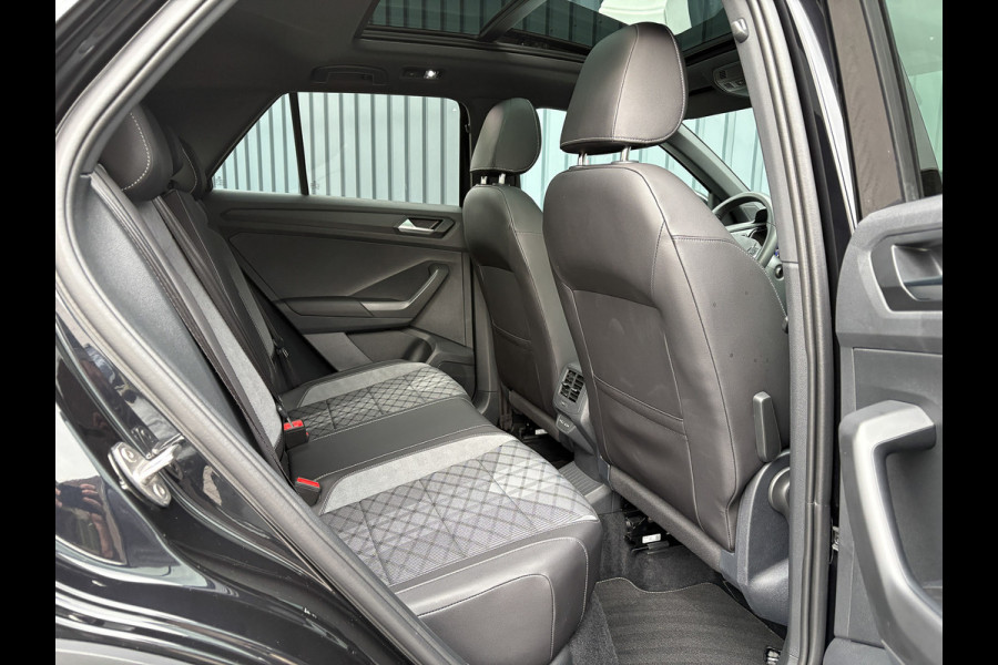 Volkswagen T-Roc 1.5 TSI R-Line | Panodak | Keyless | Side Assist | Elk. A-klep | IQ Light | Camera | Prijs Rijklaar!!