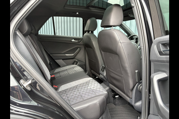 Volkswagen T-Roc 1.5 TSI R-Line | Panodak | Keyless | Side Assist | Elk. A-klep | IQ Light | Camera | Prijs Rijklaar!!