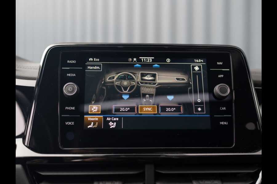 Volkswagen T-Roc 1.5 TSI R-Line | Panodak | Keyless | Side Assist | Elk. A-klep | IQ Light | Camera | Prijs Rijklaar!!