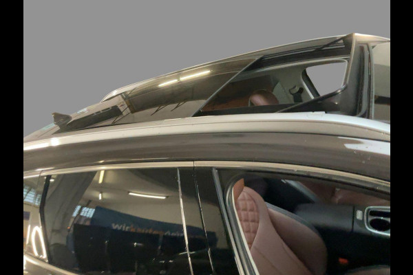 Hyundai Santa Fe 1.6 T-GDI PHEV Premium Plus Sky | Panoramadak | Complete historie | Vol leder | Comfortstoelen voorin (inclusief ventilatie / stoelverwarming) | Achteruitrijcamera | Vierwielaandrijving | Geuheugenstoelen