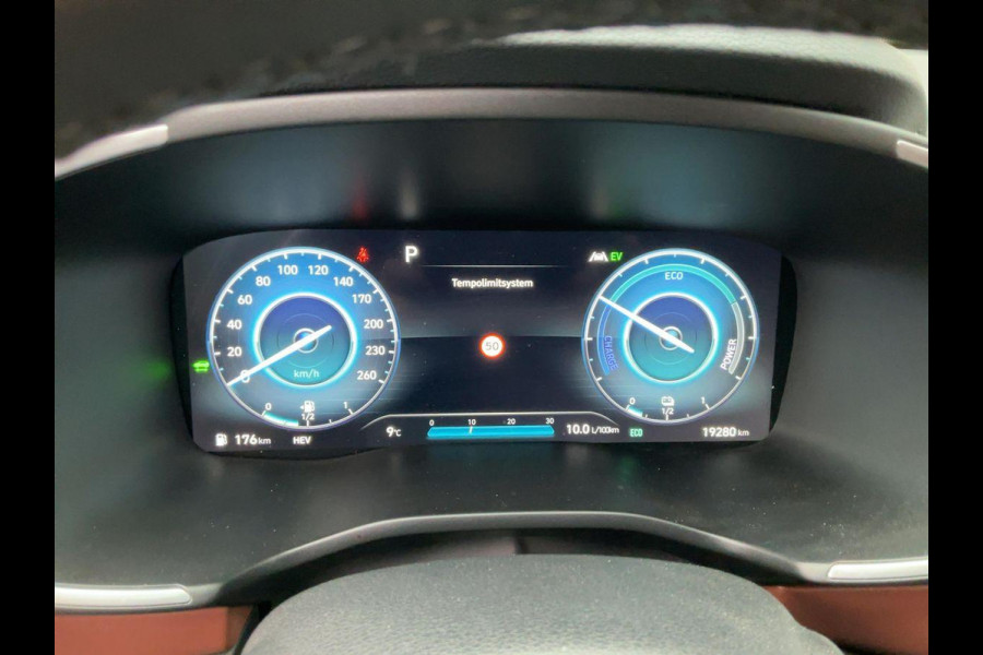Hyundai Santa Fe 1.6 T-GDI PHEV Premium Plus Sky | Panoramadak | Complete historie | Vol leder | Comfortstoelen voorin (inclusief ventilatie / stoelverwarming) | Achteruitrijcamera | Vierwielaandrijving | Geuheugenstoelen