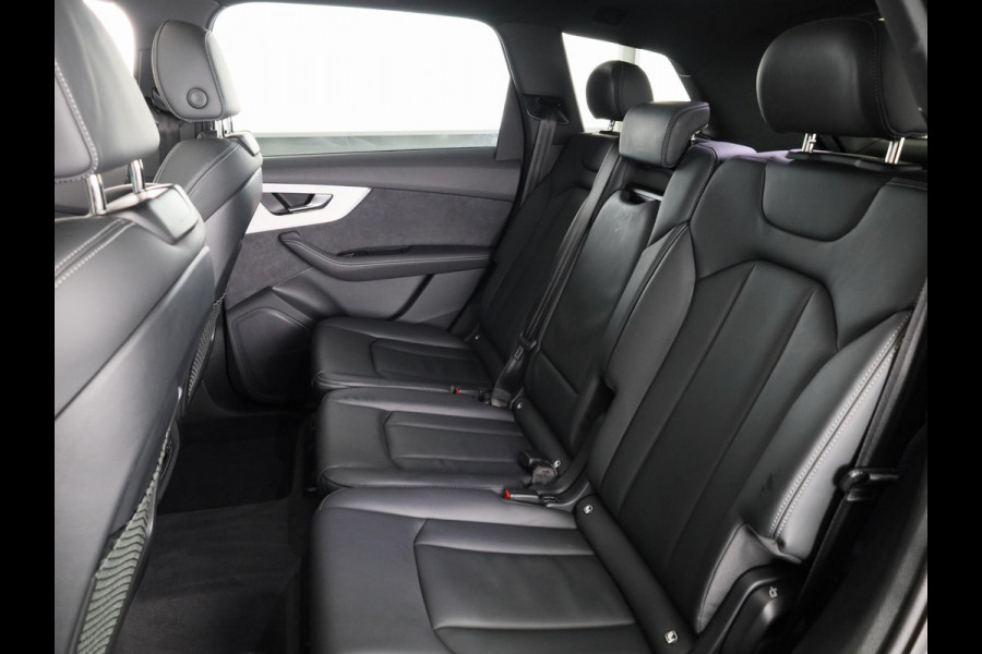 Audi Q7 55 TFSI e quattro Pro Line S 340pk | Panoramadak | Verlengde garantie | Adaptieve cruise controle | Verwarmbare voorstoelen en achterbank
