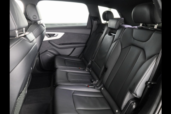 Audi Q7 55 TFSI e quattro Pro Line S 340pk | Panoramadak | Verlengde garantie | Adaptieve cruise controle | Verwarmbare voorstoelen en achterbank