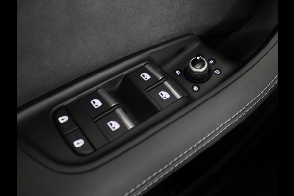 Audi Q7 55 TFSI e quattro Pro Line S 340pk | Panoramadak | Verlengde garantie | Adaptieve cruise controle | Verwarmbare voorstoelen en achterbank
