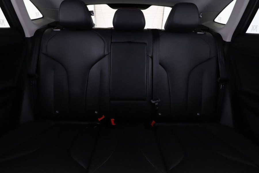 MG HS 1.5 TGDI Luxury Plug-in Hybride | PHEV | Stoelverwarming | 360 graden camera | Ledereren bekleding |