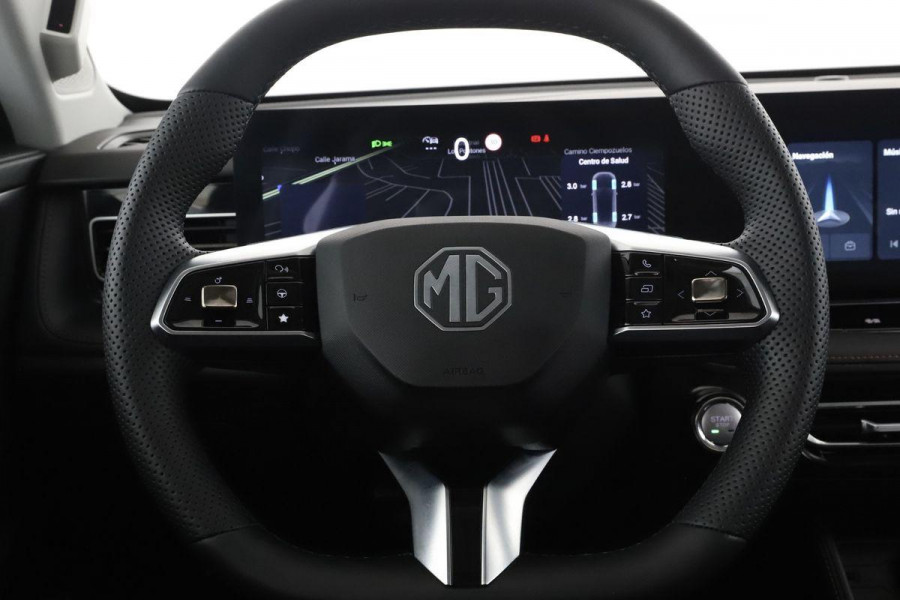 MG HS 1.5 TGDI Luxury Plug-in Hybride | PHEV | Stoelverwarming | 360 graden camera | Ledereren bekleding |