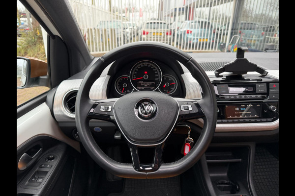 Volkswagen up! 1.0 TSI BMT high up! | Pano | Camera | PDC