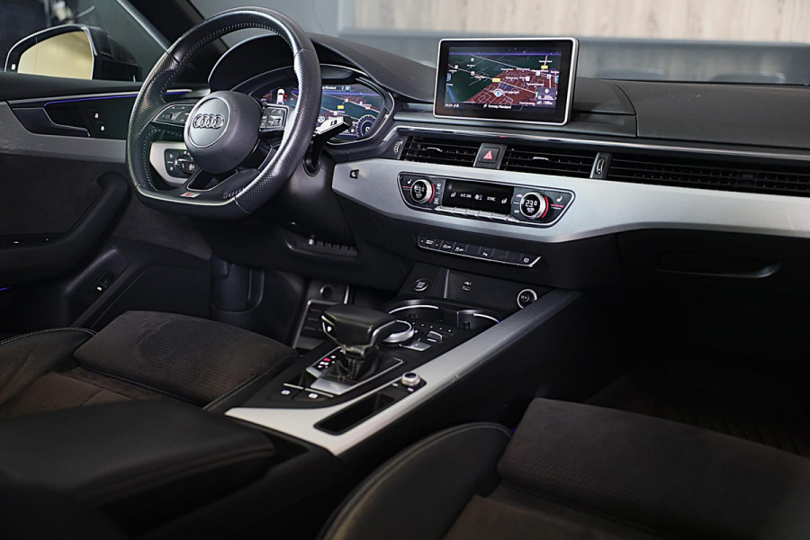 Audi A5 Sportback 2.0 TFSI S Line / AUT /190 Pk / Virtual Cockpit / ACC / Open Panoramadak / Navi / Led / Pdc / 19 Inch / Trekhaak