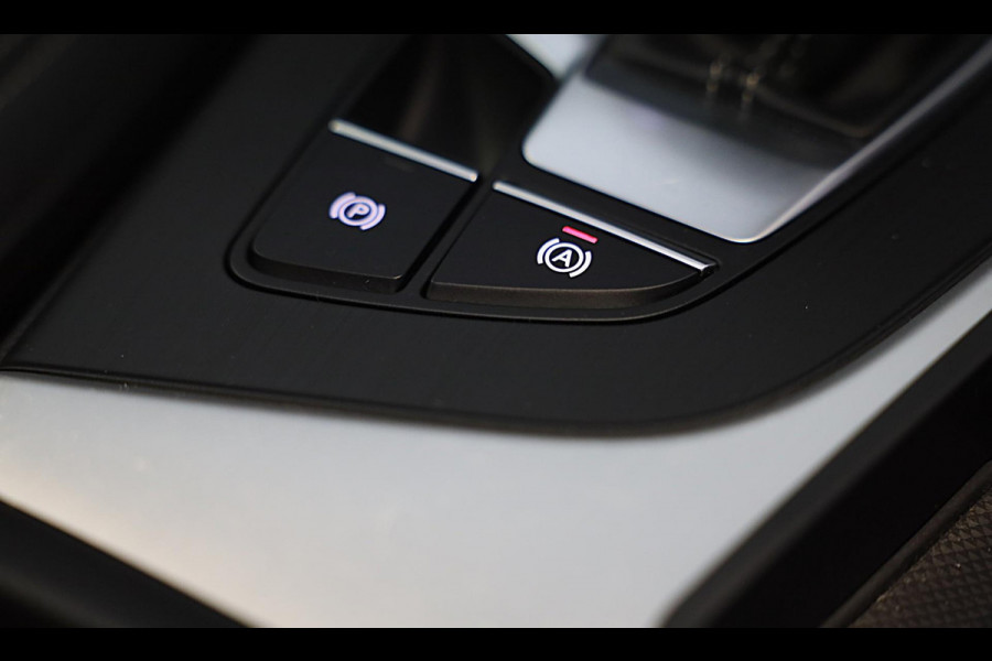Audi A5 Sportback 2.0 TFSI S Line / AUT /190 Pk / Virtual Cockpit / ACC / Open Panoramadak / Navi / Led / Pdc / 19 Inch / Trekhaak