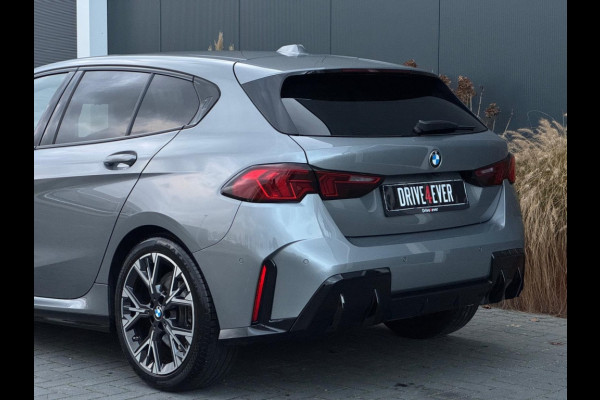 BMW 1-serie 120i M PACK 2025 LEDER SPORTVELGEN H&K LED WIDESCREEN