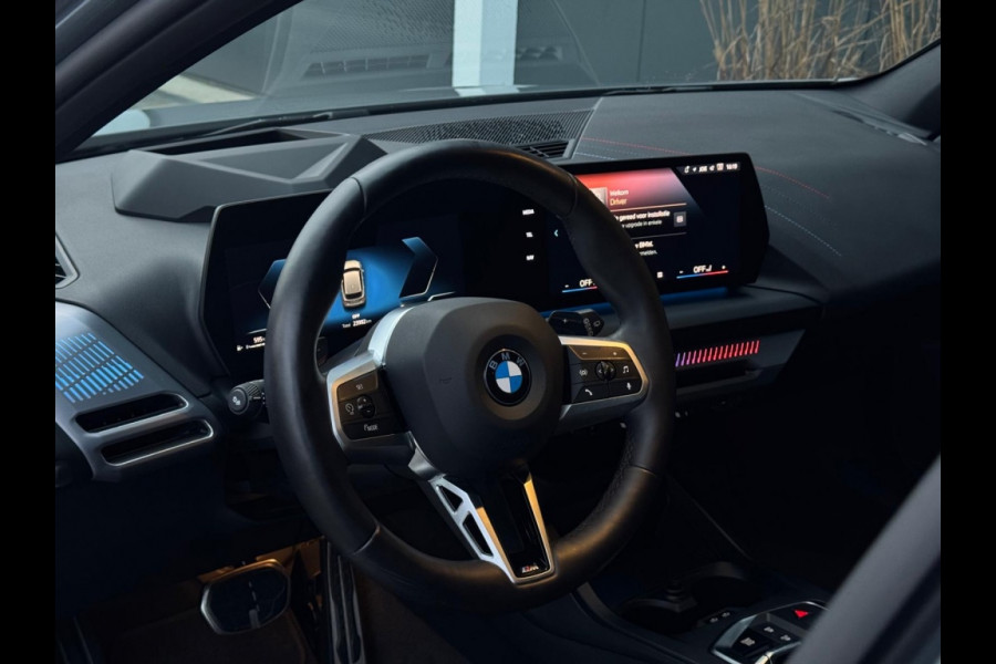 BMW 1-serie 120i M PACK 2025 LEDER SPORTVELGEN H&K LED WIDESCREEN