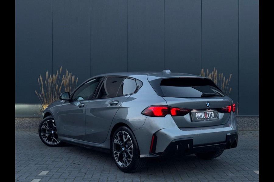 BMW 1-serie 120i M PACK 2025 LEDER SPORTVELGEN H&K LED WIDESCREEN