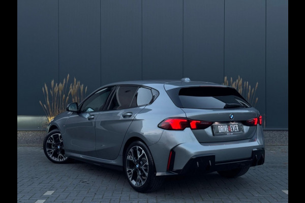 BMW 1-serie 120i M PACK 2025 LEDER SPORTVELGEN H&K LED WIDESCREEN