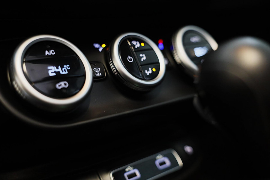 Fiat 500X 1.5 Hybrid RED Cabrio / Acc / Lane Assist / Dode Hoek / Camera / Navi / Ecc / Elek Pakket / Led / Pdc / 18 Inch