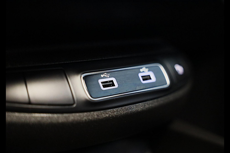 Fiat 500X 1.5 Hybrid RED Cabrio / Acc / Lane Assist / Dode Hoek / Camera / Navi / Ecc / Elek Pakket / Led / Pdc / 18 Inch