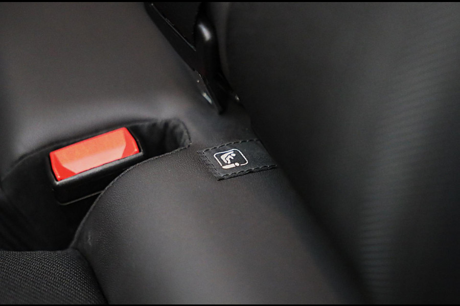 Fiat 500X 1.5 Hybrid RED Cabrio / Acc / Lane Assist / Dode Hoek / Camera / Navi / Ecc / Elek Pakket / Led / Pdc / 18 Inch