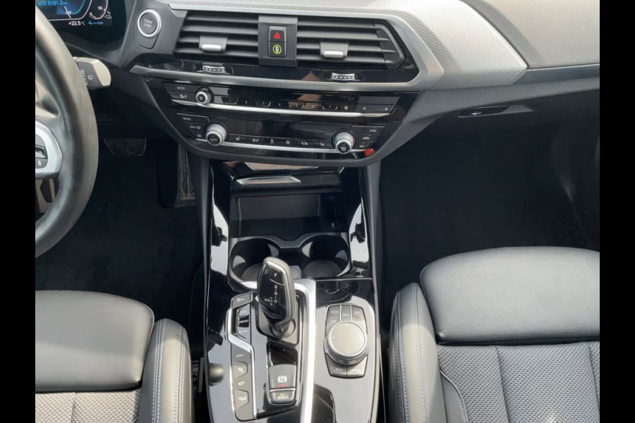BMW X3 xDrive30e M-SPORT ** LED, NAVI+, PANORAMA, TREKH, KEYLESS, HuD, 19-inch LMV ** 1e EIG - UNFALLFREI - BMW GAR ** ** INFORMEER OOK NAAR ONZE AANTREKKELIJKE FINANCIAL-LEASE TARIEVEN **