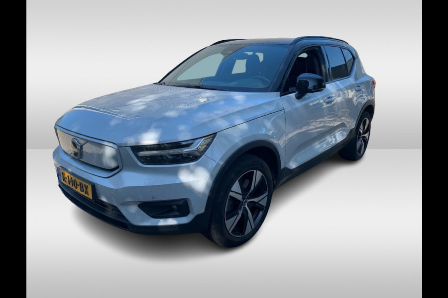 Volvo XC40 Recharge P8 AWD R-Design / Trekhaak / Panoramadak / Camera / Keyless / Harman Kardon / 19'' / Half leder / Stuur+Stoelverwarming / DAB / Dodehoek / ACC
