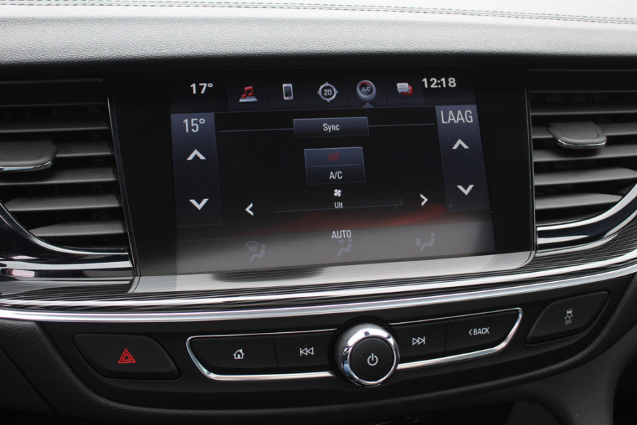 Opel Insignia Sports Tourer 1.6 Turbo Exclusive / Panoramadak / Camera / Head-up / Keyless / Bose / 18'' / Matrix LED / Navigatie / CarPlay / Stuur+Stoelverwarming / DAB / Cruise Control