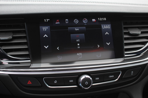 Opel Insignia Sports Tourer 1.6 Turbo Exclusive / Panoramadak / Camera / Head-up / Keyless / Bose / 18'' / Matrix LED / Navigatie / CarPlay / Stuur+Stoelverwarming / DAB / Cruise Control