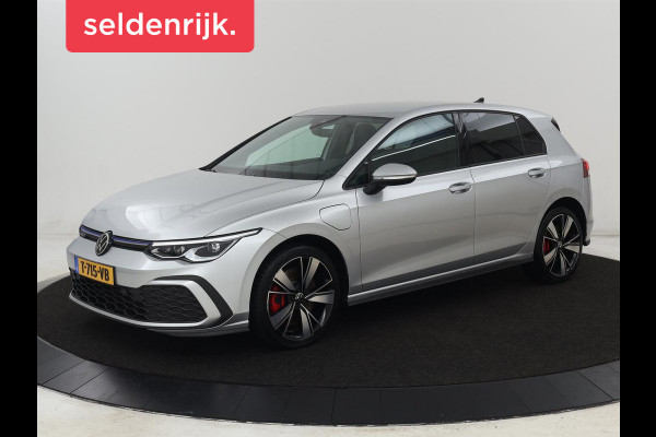 Volkswagen Golf 1.4 eHybrid GTE | Stoelverarming | Trekhaak | Carplay | Adaptive cruise | 18'' | Sportstoelen | Navigatie | Sfeerverlichting | Climate control | Parkeerhulp | PHEV | Plug In