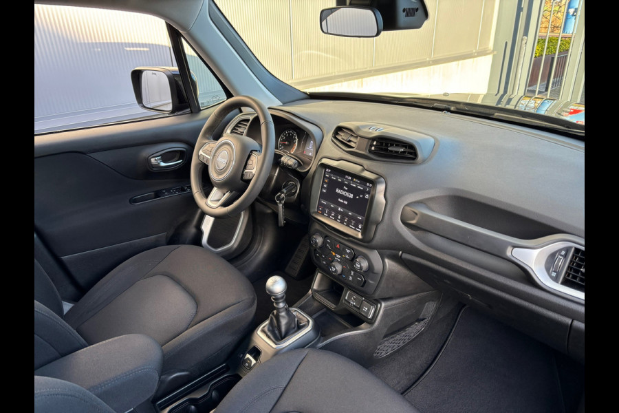 Jeep Renegade 1.0T Sport / Carplay