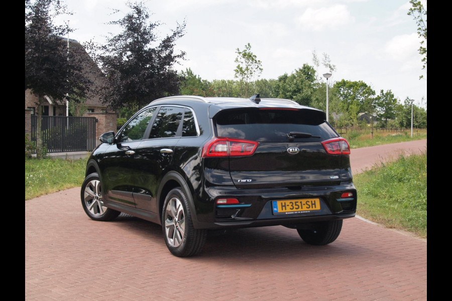 Kia e-Niro ExecutiveLine 64 kWh | Camera | Apple Carplay | Cruise Control | JBL | Leer |