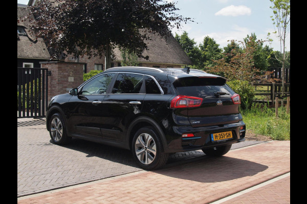 Kia e-Niro ExecutiveLine 64 kWh | Camera | Apple Carplay | Cruise Control | JBL | Leer |