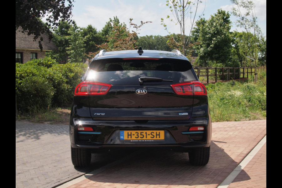 Kia e-Niro ExecutiveLine 64 kWh | Camera | Apple Carplay | Cruise Control | JBL | Leer |