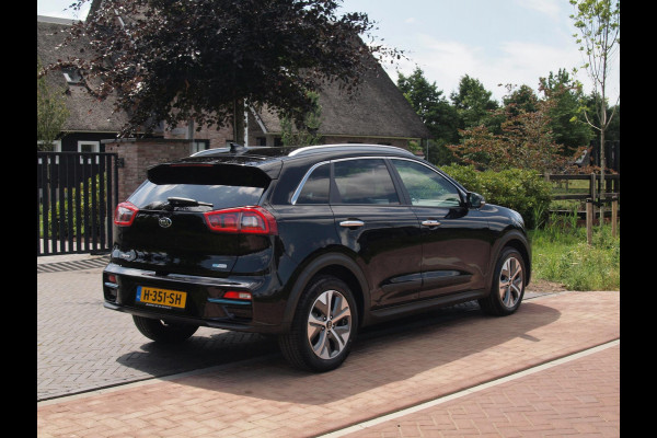 Kia e-Niro ExecutiveLine 64 kWh | Camera | Apple Carplay | Cruise Control | JBL | Leer |