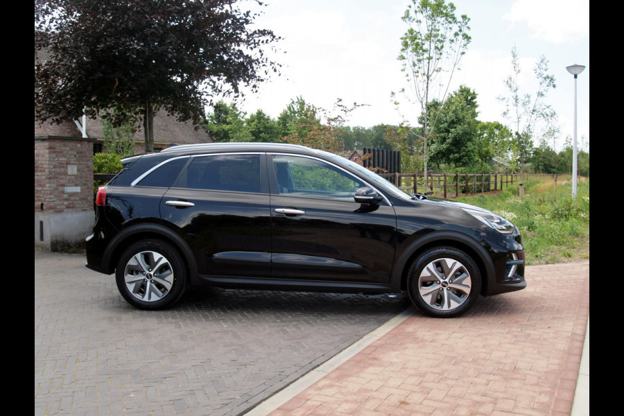 Kia e-Niro ExecutiveLine 64 kWh | Camera | Apple Carplay | Cruise Control | JBL | Leer |