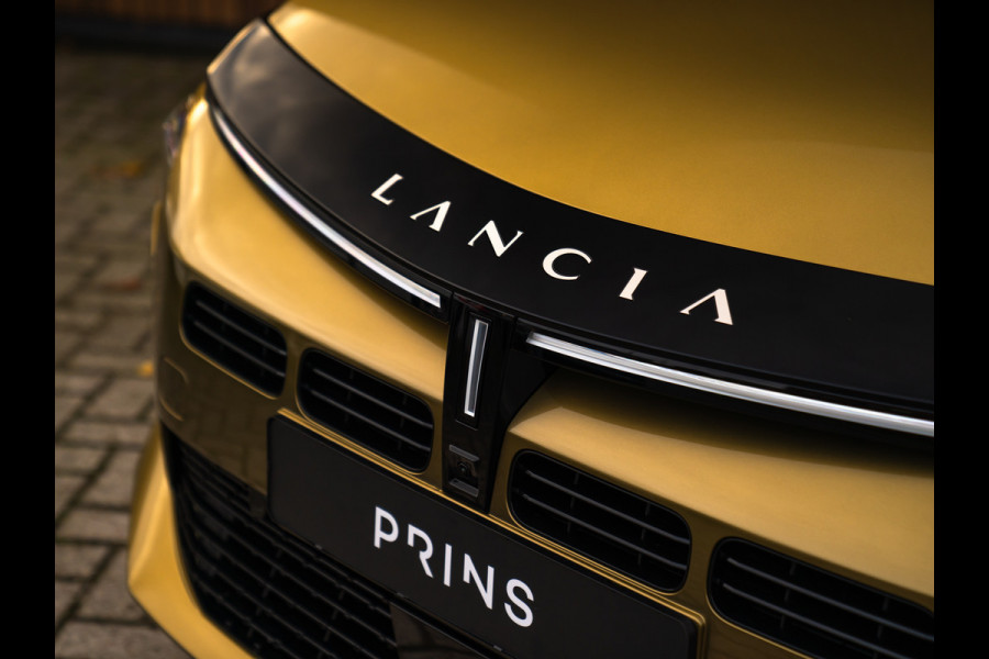 Lancia Ypsilon 1.2 Turbo Hybrid LX 110pk | Camera | Adapt. cruise | Velours interieur | SALA