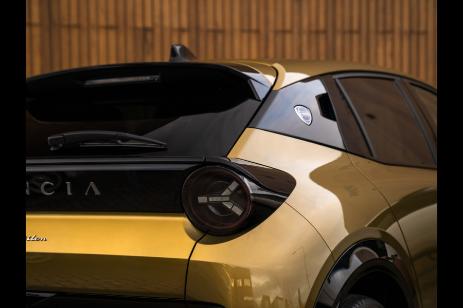 Lancia Ypsilon 1.2 Turbo Hybrid LX 110pk | Camera | Adapt. cruise | Velours interieur | SALA