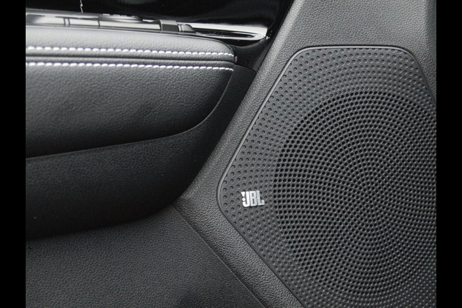 Kia e-Niro ExecutiveLine 64 kWh Facelift | 3 fase lader | Camera | Apple Carplay | JBL |