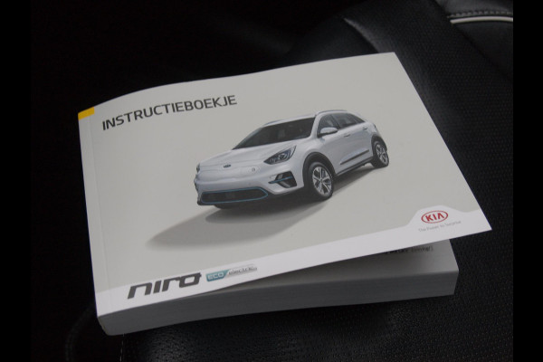 Kia e-Niro ExecutiveLine 64 kWh Facelift | 3 fase lader | Camera | Apple Carplay | JBL |