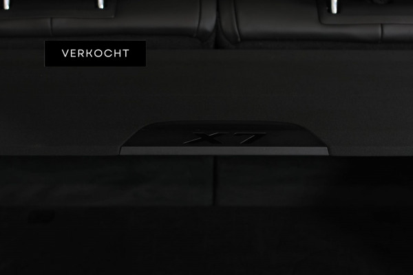 BMW X7 M50i *Sky Lounge*B&W Audio*Mansory*Massage*360 Camera*