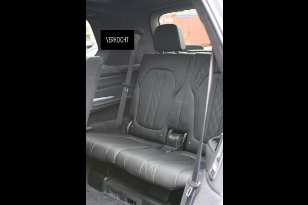 BMW X7 M50i *Sky Lounge*B&W Audio*Mansory*Massage*360 Camera*