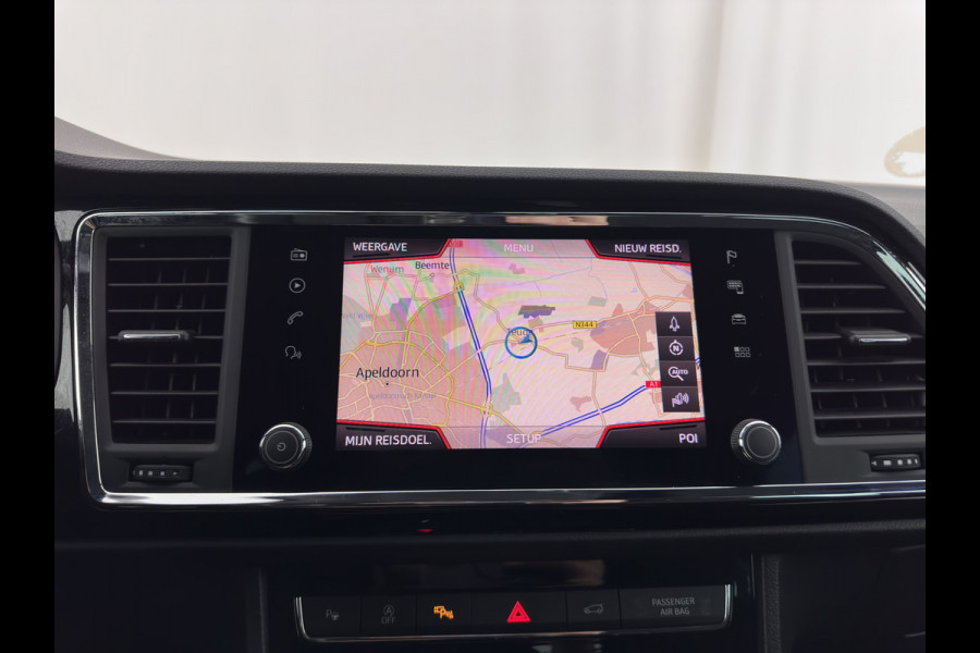 Seat Ateca 1.5 TSI FR Business Intense (INCL-BTW) *FULL-LED | SPORTSEATS | NAVI-FULLMAP | LEATHER-MICROFIBRE | CAMERA | KEYLESS | DAB+ | CARPLAY | ECC | PDC | CRUISE | TOWBAR | 18''ALU*