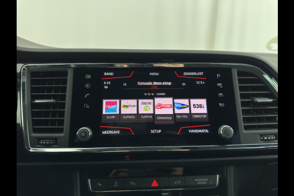 Seat Ateca 1.5 TSI FR Business Intense (INCL-BTW) *FULL-LED | SPORTSEATS | NAVI-FULLMAP | LEATHER-MICROFIBRE | CAMERA | KEYLESS | DAB+ | CARPLAY | ECC | PDC | CRUISE | TOWBAR | 18''ALU*