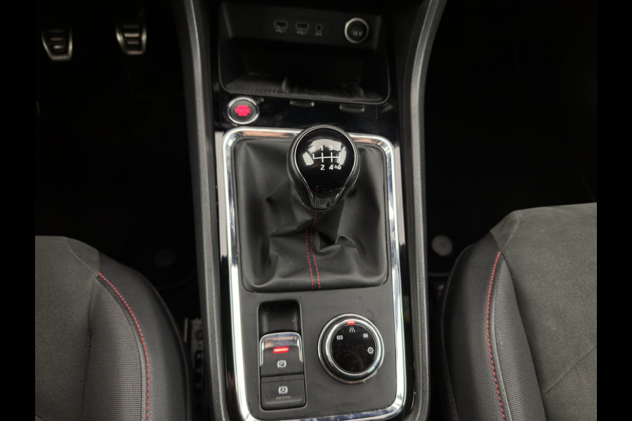 Seat Ateca 1.5 TSI FR Business Intense (INCL-BTW) *FULL-LED | SPORTSEATS | NAVI-FULLMAP | LEATHER-MICROFIBRE | CAMERA | KEYLESS | DAB+ | CARPLAY | ECC | PDC | CRUISE | TOWBAR | 18''ALU*